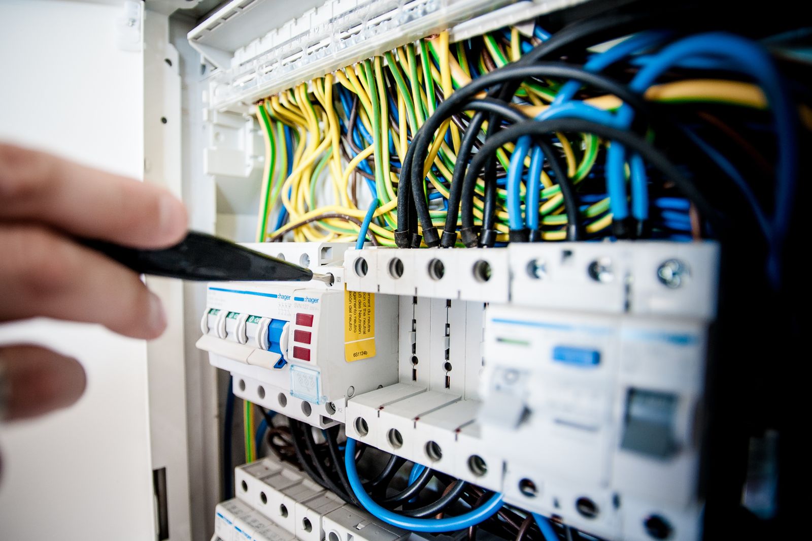 Electrician Website Design Perth: Licence Proof, After-Hours Calls and Suburb Pages
